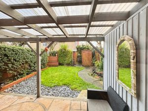 ANNE CLOSE- click for photo gallery